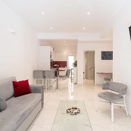 Sophisticated Modern Apt In Athens Center Esterno foto