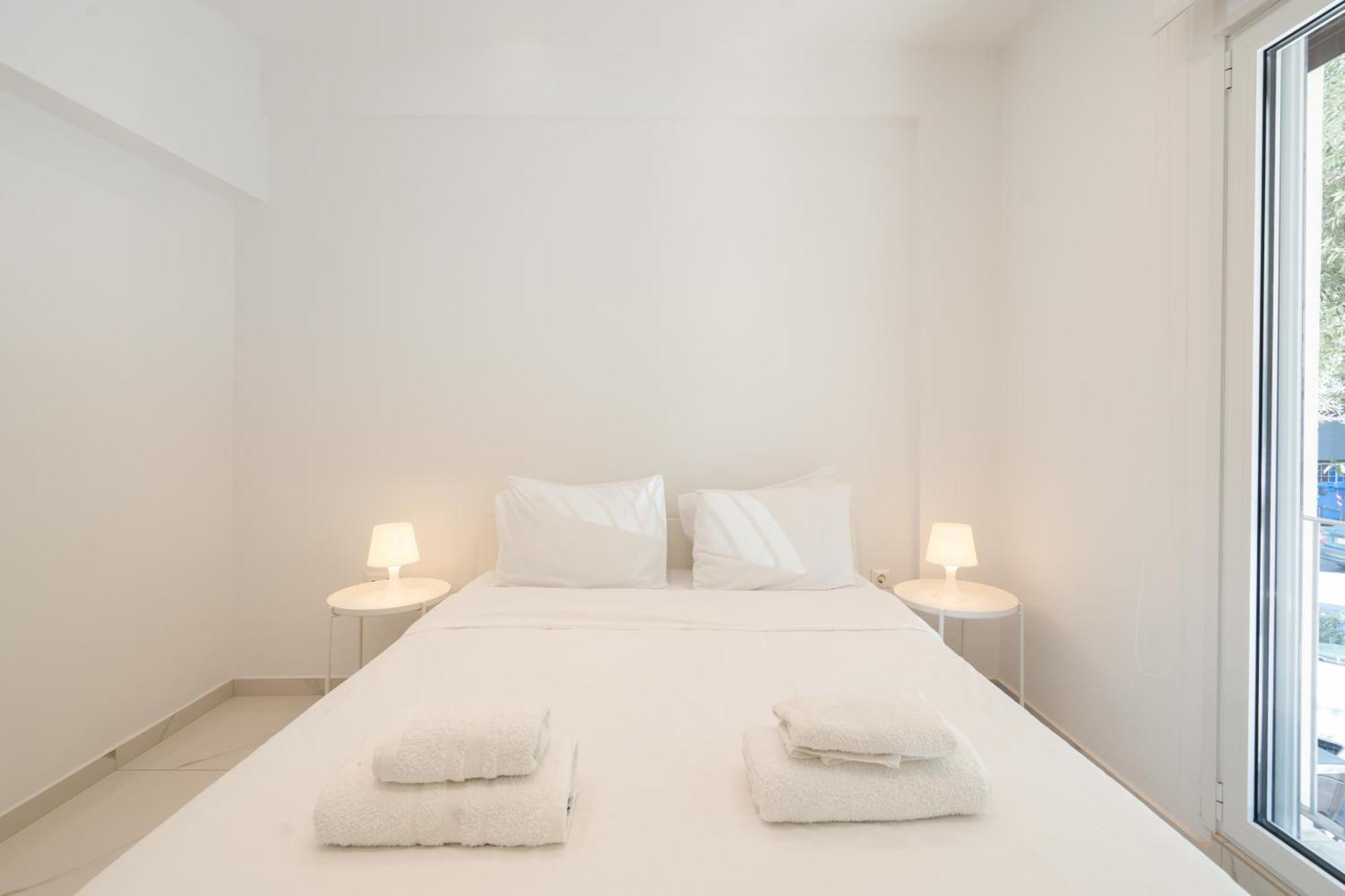Sophisticated Modern Apt In Athens Center Esterno foto